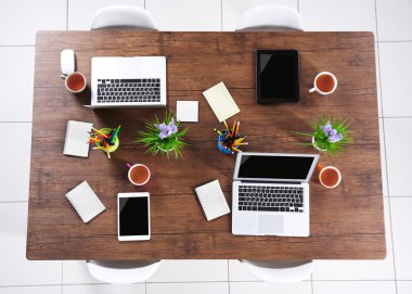 Ofis Masaları toplantılar için