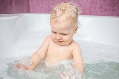 Şirin bebek çocuk, banyo