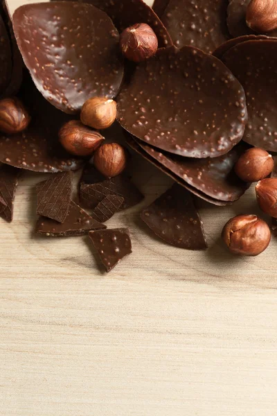 Chips choklad och hasselnötter — Stockfoto