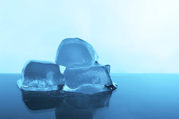 Derretimiento de cubitos de hielo —  Fotos de Stock