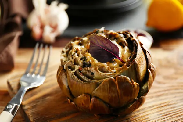 Tasty baked  artichoke — Stock Photo, Image