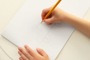 Çocuğun el çizim resim