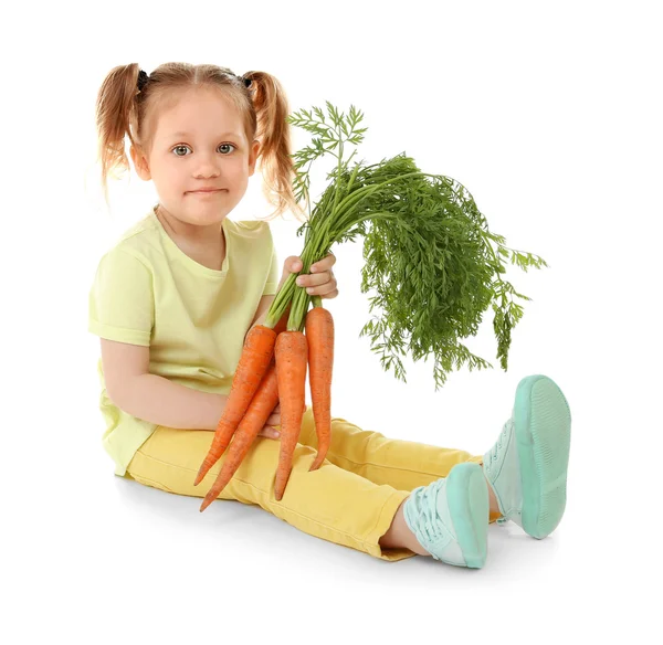 Schönes Mädchen mit Karotten, isoliert auf weiß — Stockfoto