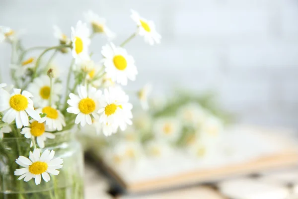 Chamomile bouquet, closeup — Stock Photo, Image