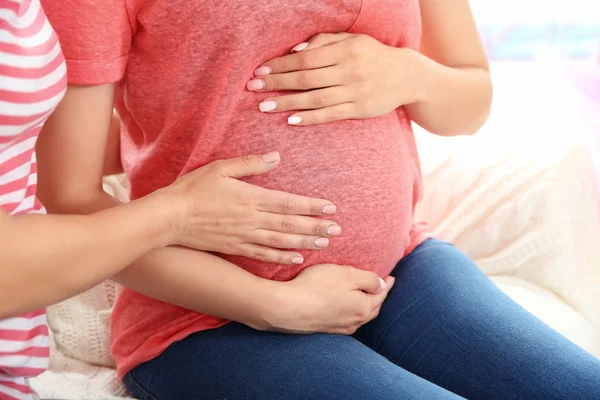 Perut wanita hamil — Stok Foto