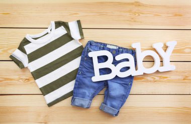 Word bebek giysileri ile 