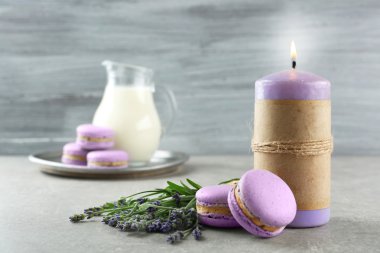 Lezzetli macaroons ve lavanta