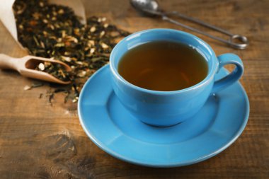 Bir fincan siyah çay. 