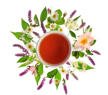 çay taze çiçekler ile 