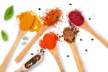 Farklı baharat kompozisyonu 