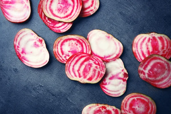 Beet slices on table — Stock Photo, Image