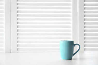 Bir fincan sıcak çay.