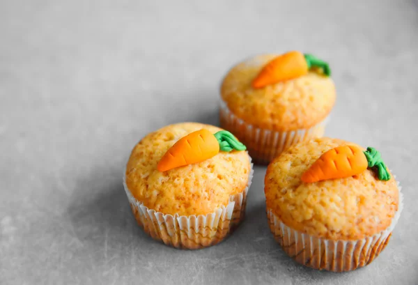 Carrot muffins on  background — Stock Photo, Image