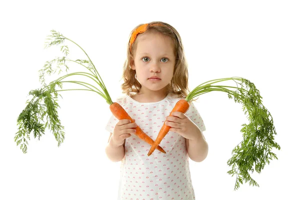 Schönes Mädchen mit Karotten — Stockfoto
