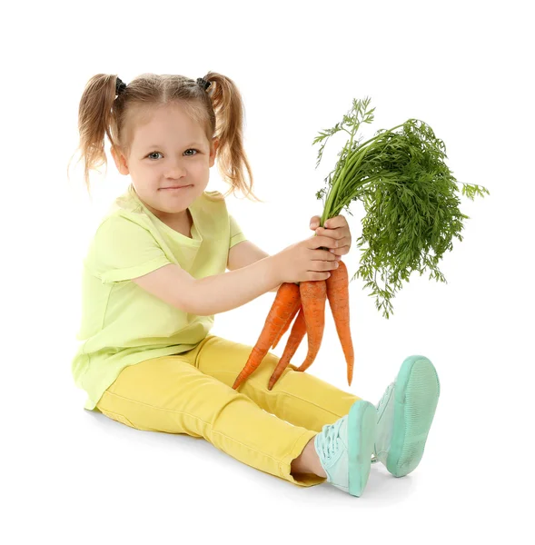 Schönes Mädchen mit Karotten — Stockfoto