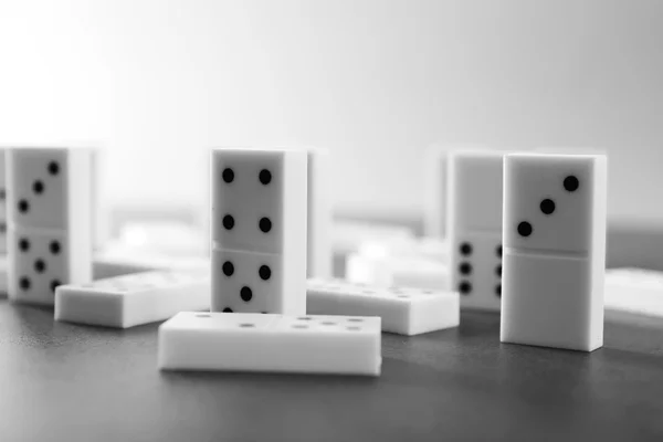 Montón de dominó en gris —  Fotos de Stock