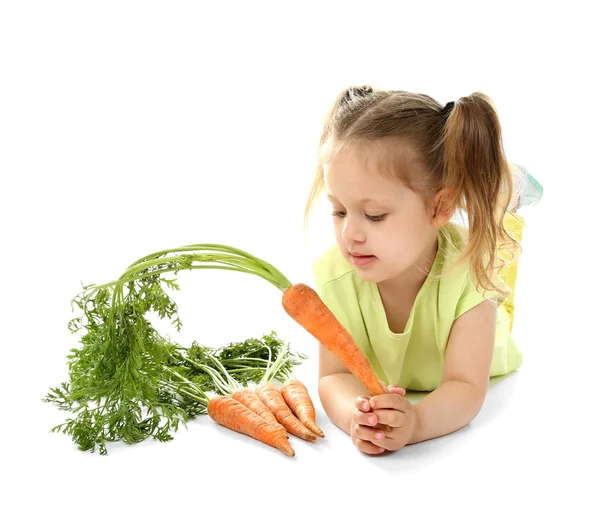 Schönes Mädchen mit Karotten — Stockfoto