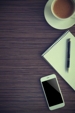 Ofis Masaları, düz yatıyordu