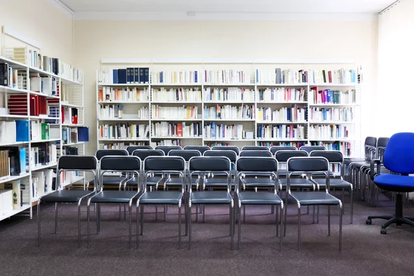 Ontwerp van het interieur van de bibliotheek — Stockfoto