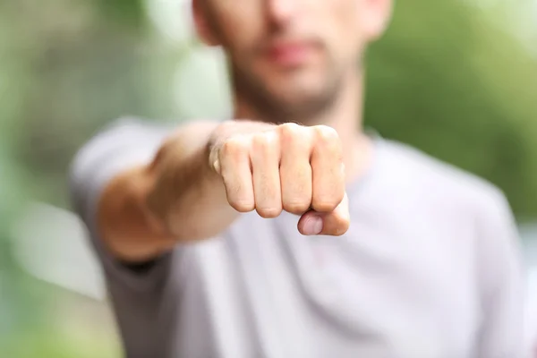 Puño de hombre con espacio para tatuaje — Foto de Stock