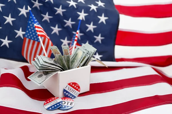 Amerikanische Wahlplakate und Dollarnoten — Stockfoto