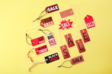 Kağıt Etiketler dizeleri ile 