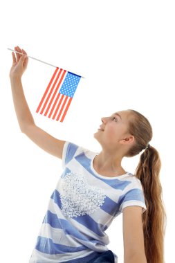 Genç kız ve Amerikan bayrağı 
