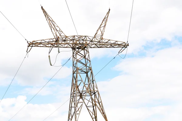 Poteau électrique sur le ciel — Photo