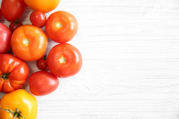 Tomates suculentos diferentes — Fotografia de Stock