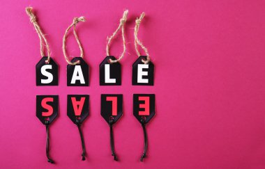 Kağıt Etiketler dizeleri ile 