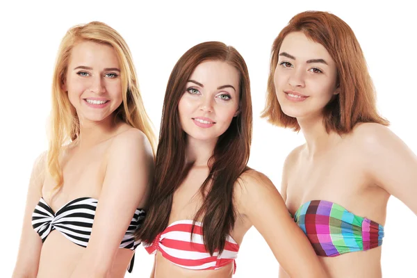 Junge Frauen in Badeanzügen — Stockfoto