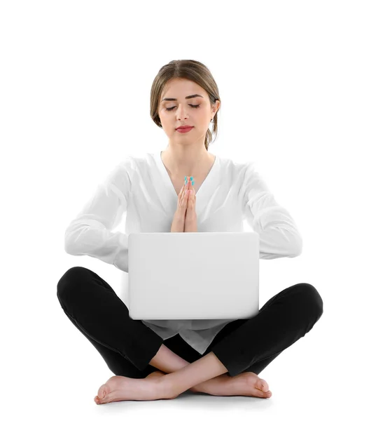 Kobieta z laptopa relaks — Zdjęcie stockowe