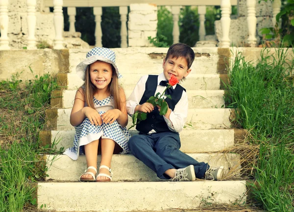 Petits enfants romantiques — Photo