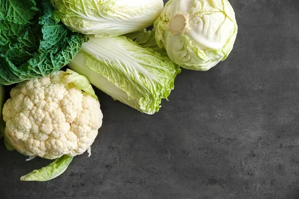 Different kinds of fresh cabbage — Stock Photo, Image