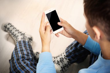 Delikanlı ile becerikli alet