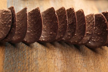 Tatlı çikolata cips 