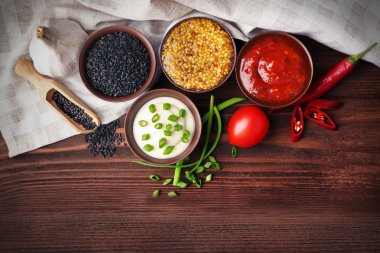 Taze baharat ve soslar