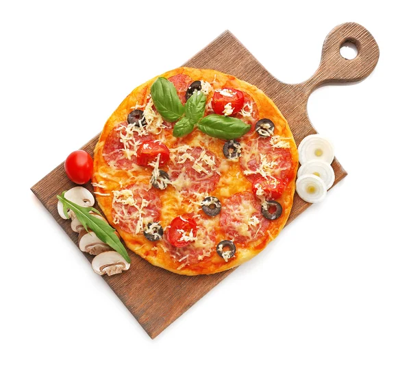 Pizza deliciosa com legumes e ervas — Fotografia de Stock