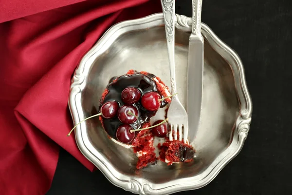 Delicious cherry cake — Stock Photo, Image