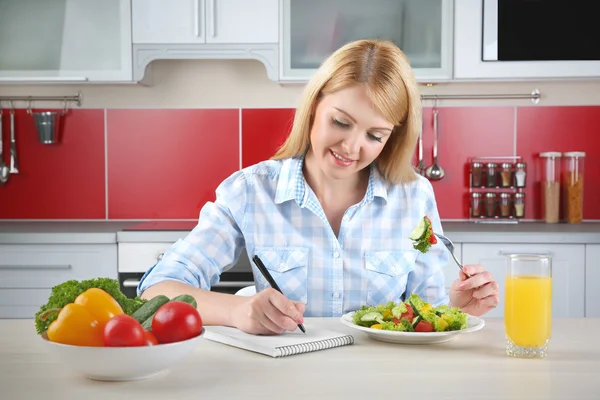 Concepto Comida Saludable Mujer Joven Desayunando Sano — Foto de Stock