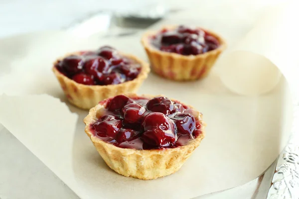 Delicious cherry cakes — Stock Photo, Image