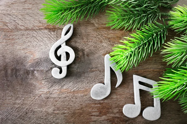 Muziek notities en kerstboom — Stockfoto