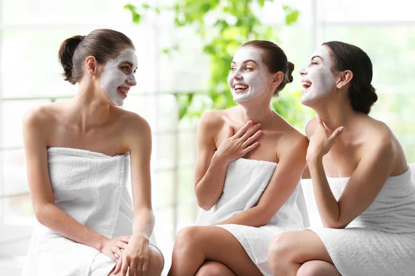 Beautiful girls with masks — Stock Photo, Image