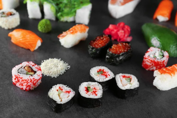 Zestaw Sushi i składniki — Zdjęcie stockowe