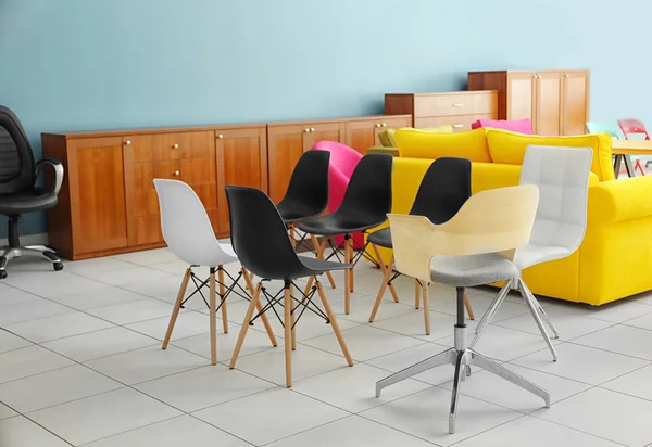 Färgglada möbler i inre — Stockfoto