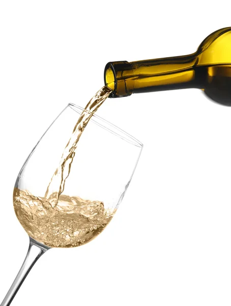 Vinho branco derramando em copo de vinho — Fotografia de Stock