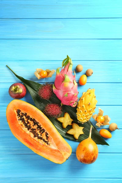 Frutas exóticas jugosas — Foto de Stock