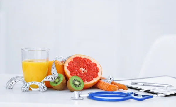 Lugar de trabajo del nutricionista — Foto de Stock