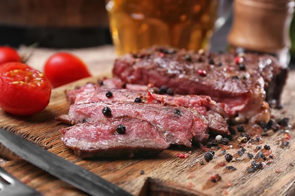 Sabroso filete a la parrilla —  Fotos de Stock