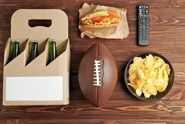 Futbol izlemek için snack — Stok fotoğraf
